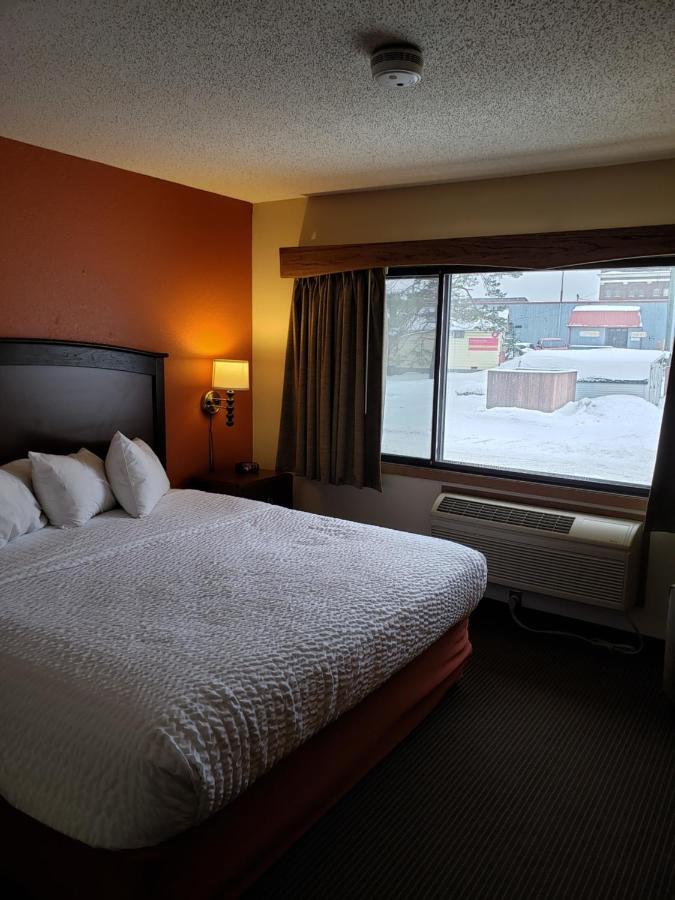 Americinn By Wyndham Iron River Exterior photo
